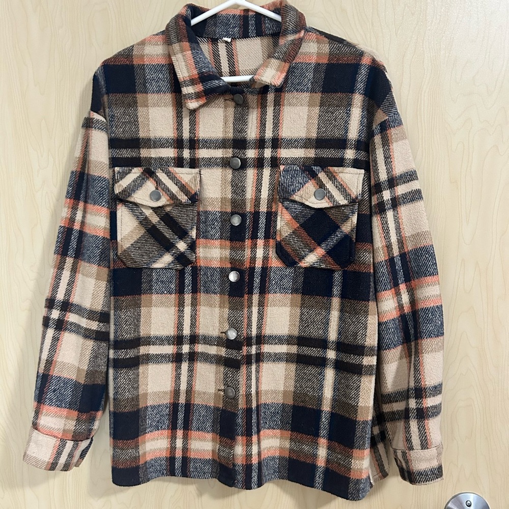 Oversized Flannel Shirt Jacket Shacket Plaid Flannel Button up Small - Picture 6 of 8